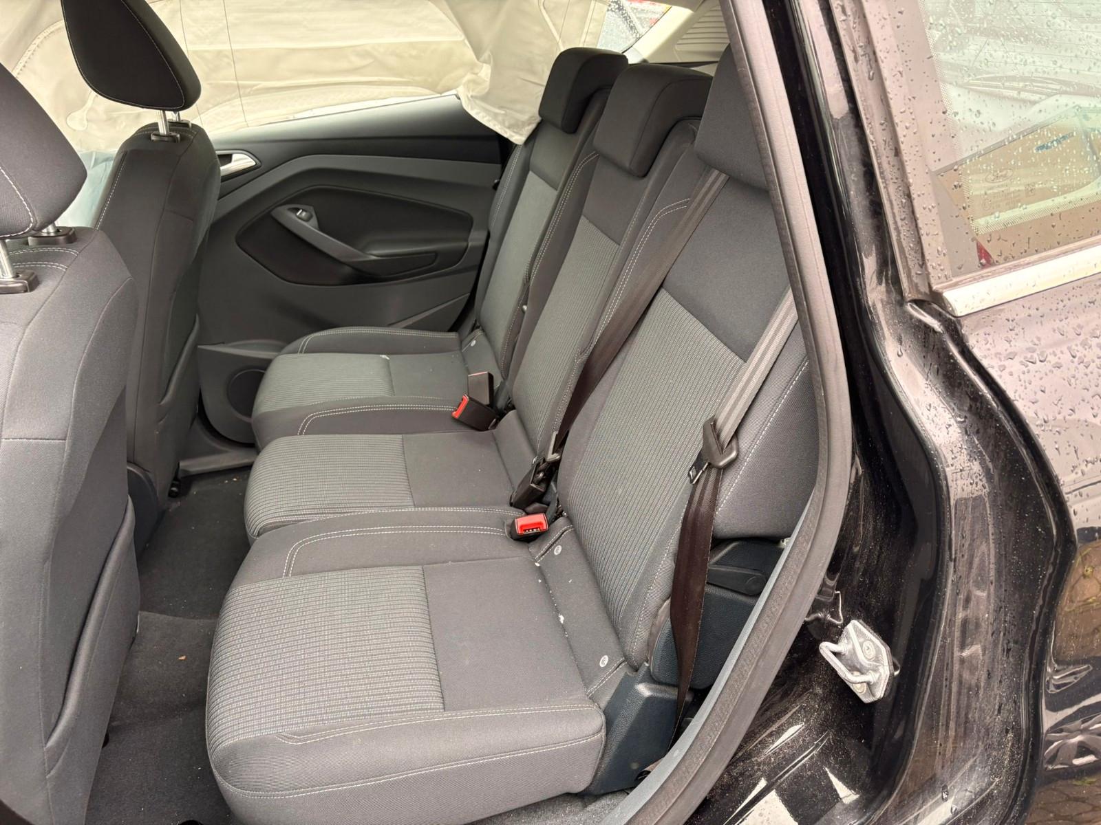 Ford C-MAX 2015 — photo 11