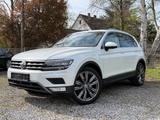 Volkswagen Tiguan Highline 4Motion|1HD*NUR73tkm*VOLLAUSST* - Volkswagen Tiguan mit Diesel-Antrieb: Vollleder, Beheizbares Lenkrad, Automatik