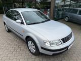 Volkswagen Passat 1.6 - gebrauchte VW Passat aus dem Jahr 1997