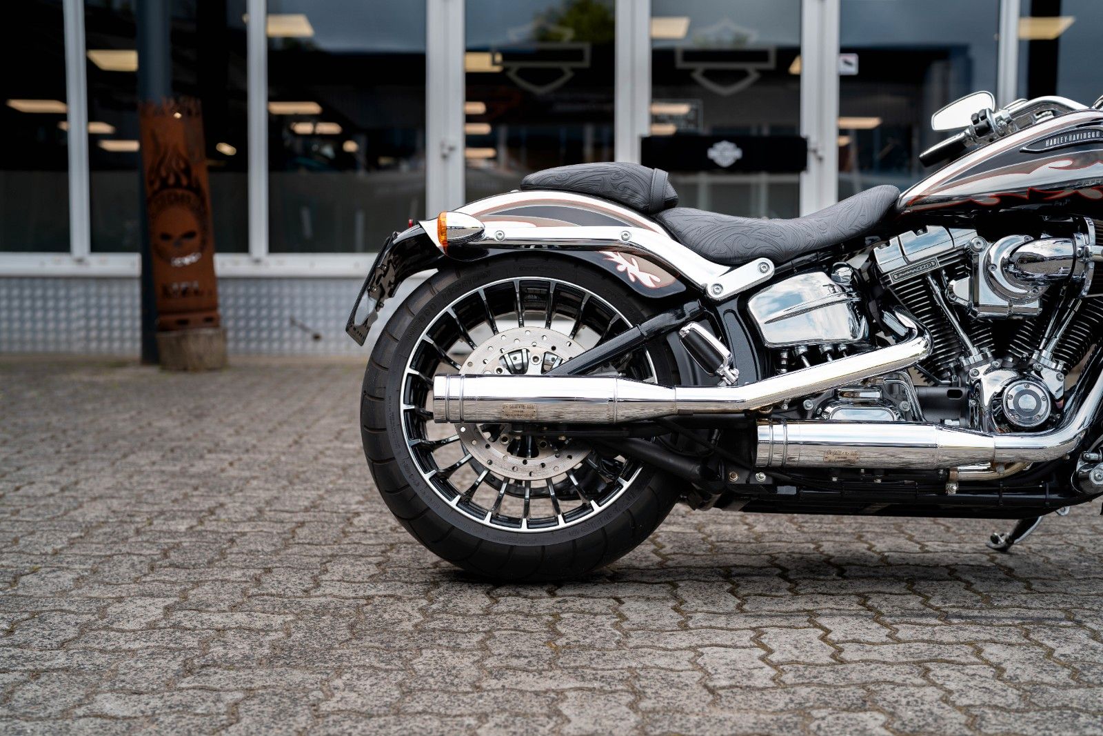 Fahrzeugabbildung Harley-Davidson FXSBSE CVO Breakout 110 cui - Twin Cam - Jekill