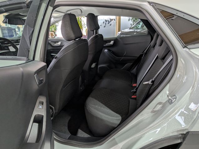 Ford Puma Titanium Automatik NEUES MODELL