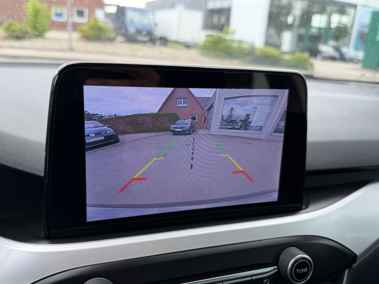 Ford Focus Lim. Cool & Connect/Navi/Keyless/Tempomat