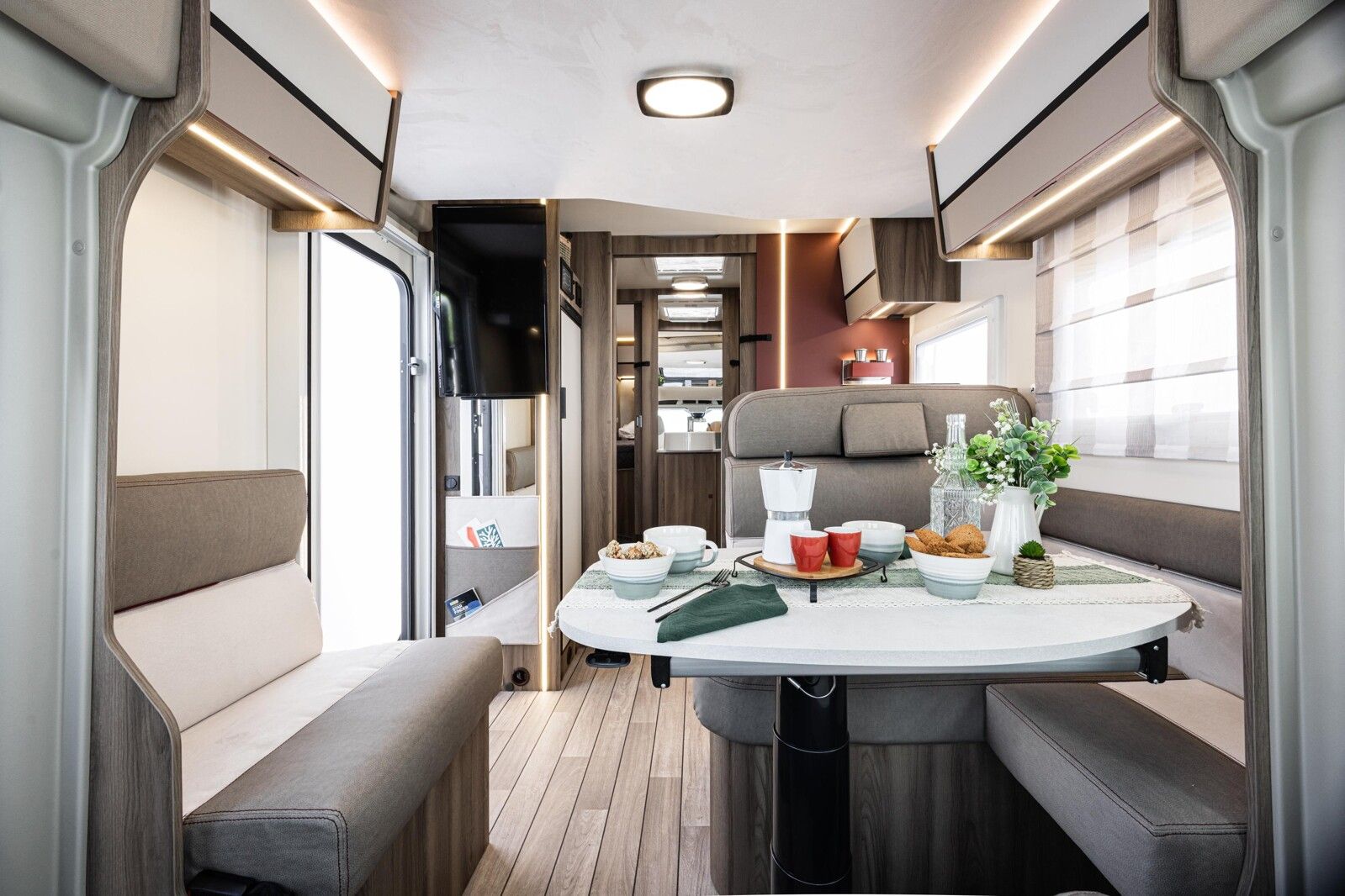 Fahrzeugabbildung Roller Team Kronos 266 TL Ford