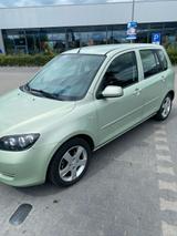 Mazda 2 , 1.4 Motor Lifestyle Modell - Mazda mit Benzin-Antrieb: Motor
