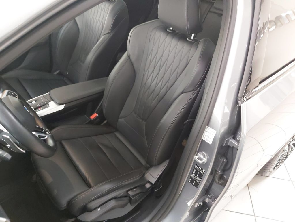 BMW 223 Active Tourer M Sport PANO AHK NETTO 23.400