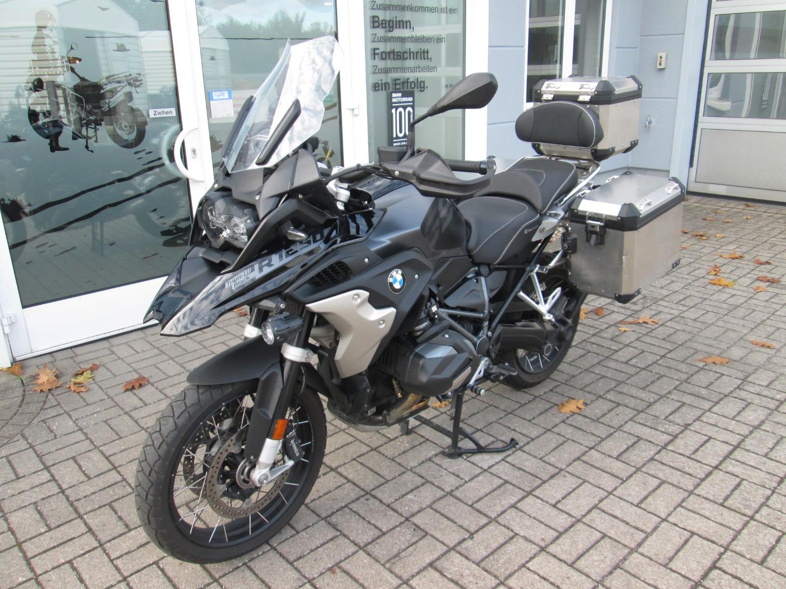 BMW R 1250 GS Triple Black / Tieferlegung / 4 Pakete