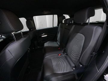 Mercedes GLB 200 - 11