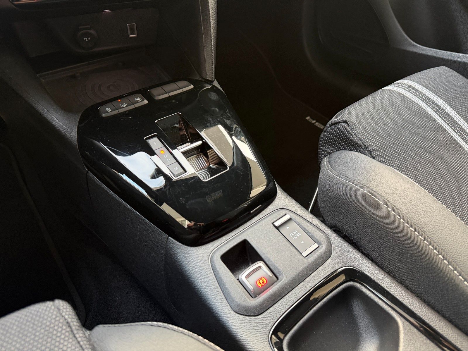 Fahrzeugabbildung Opel Corsa F GS 100PS Automatik Matrix/Kamera!