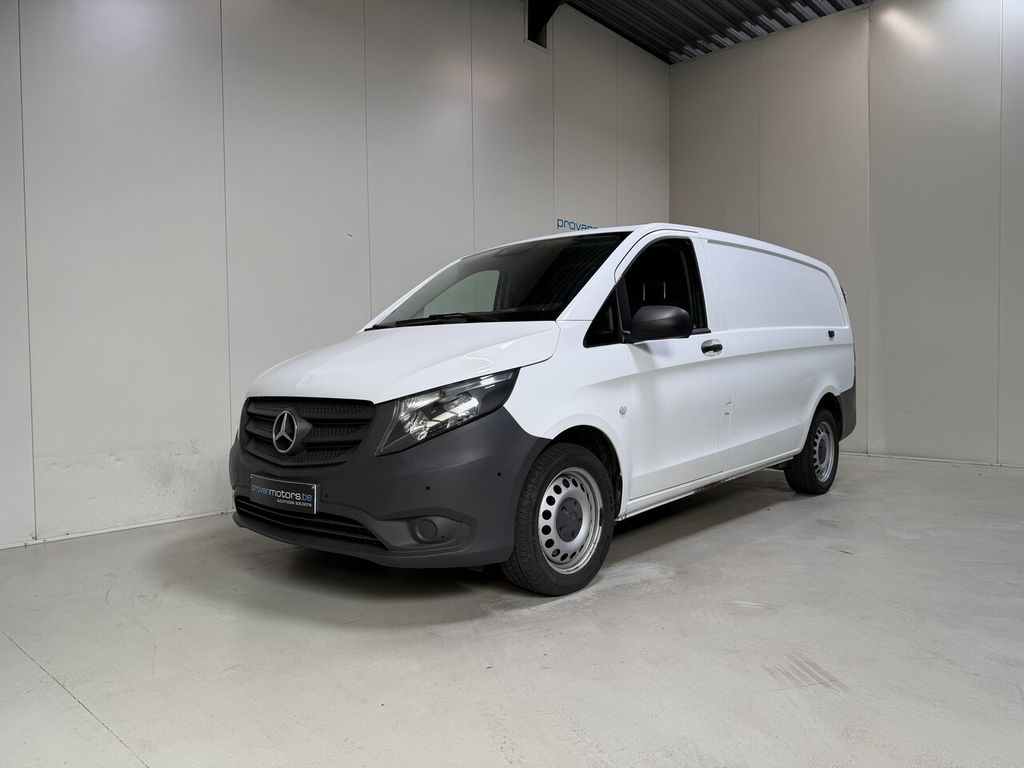 Image of Mercedes-Benz Vito
