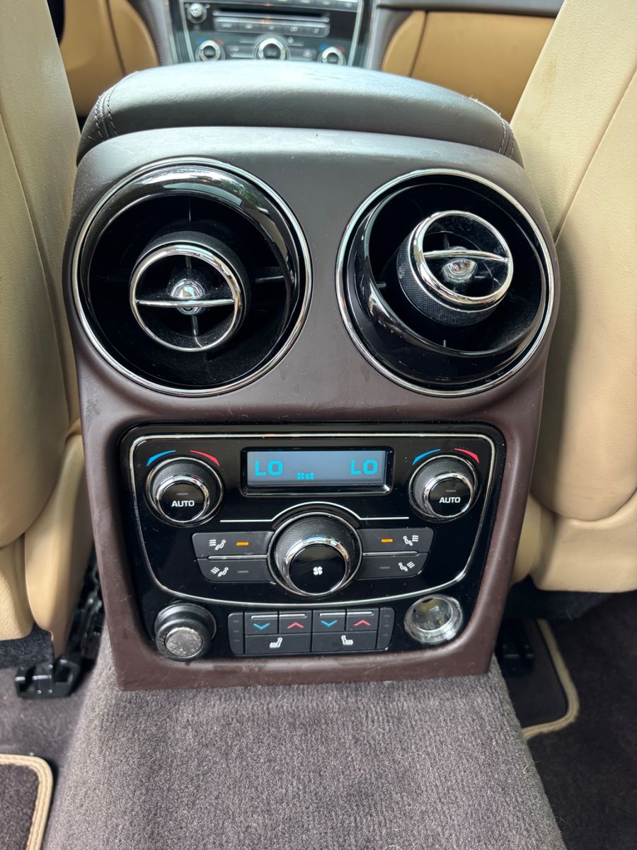 Foto 10 van JAGUAR XJ