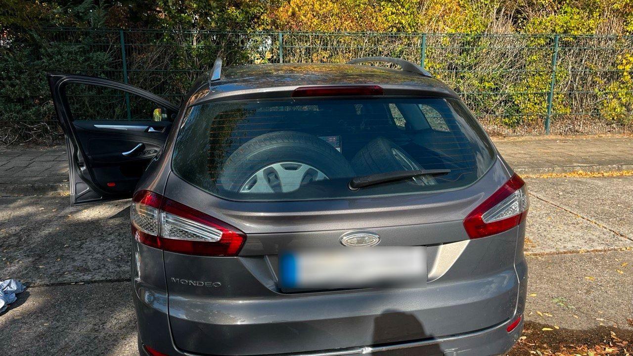 Ford Mondeo 2011 — photo 9
