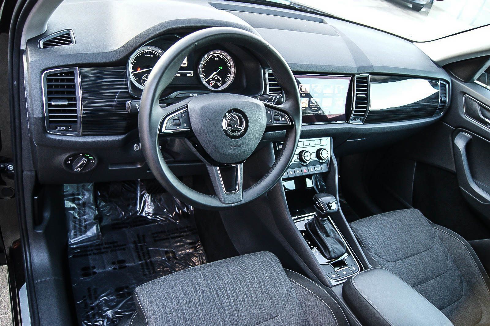 Fahrzeugabbildung SKODA Kodiaq 2.0 TSI Style 4x4 DSG LED 7 SITZE