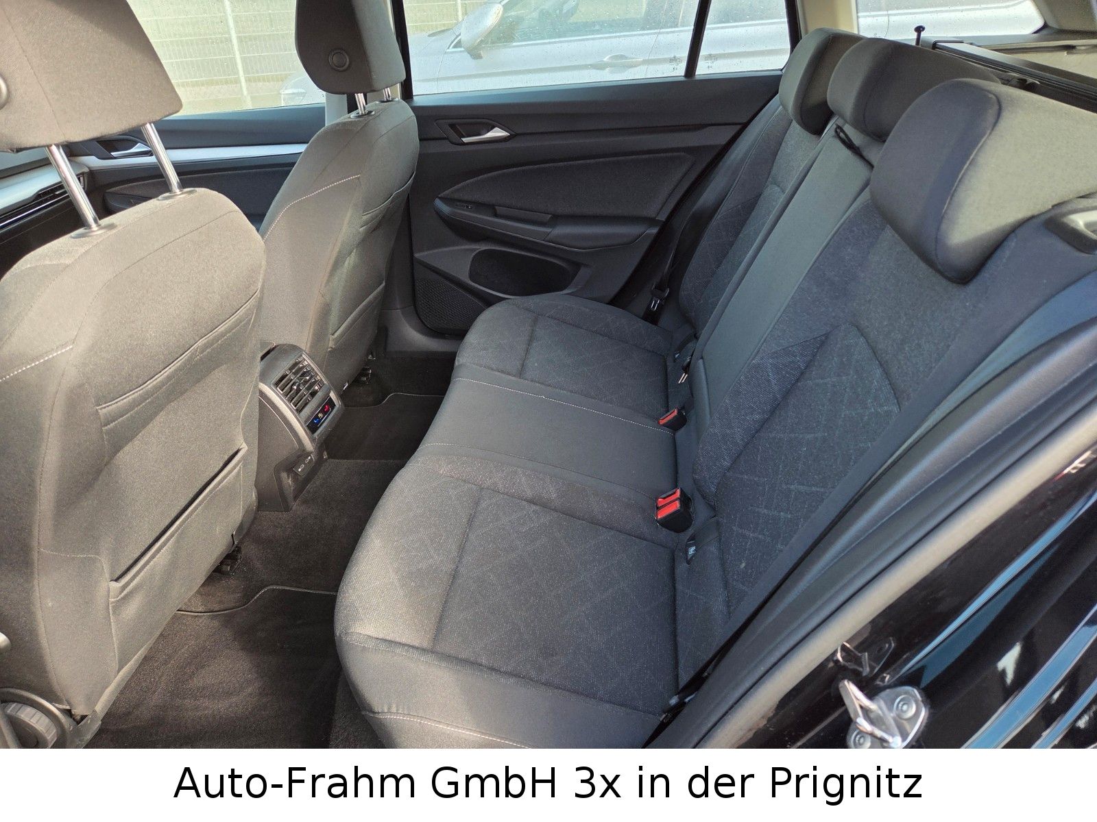 Volkswagen Golf VIII Variant Life LED NAVI foto 18