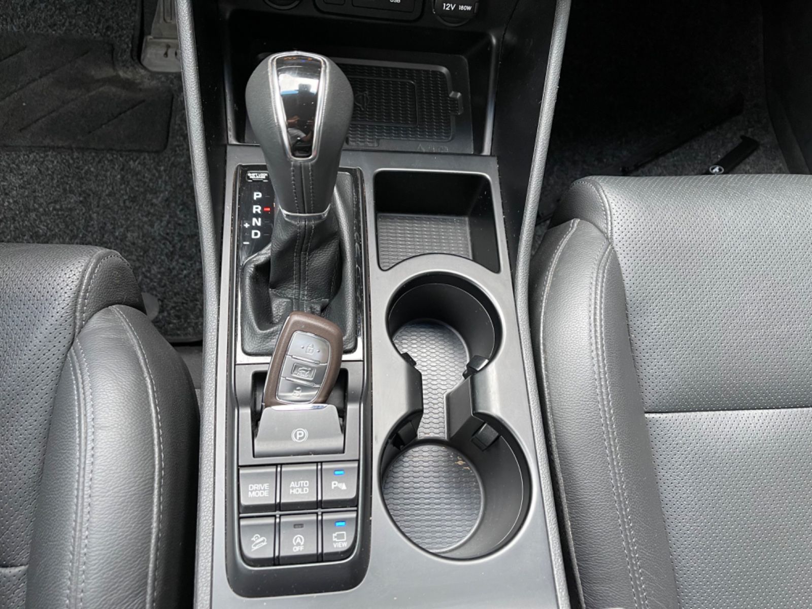Fahrzeugabbildung Hyundai TUCSON FL 1.6 T-GDI 4WD DCT Premium LEDER 360 SD