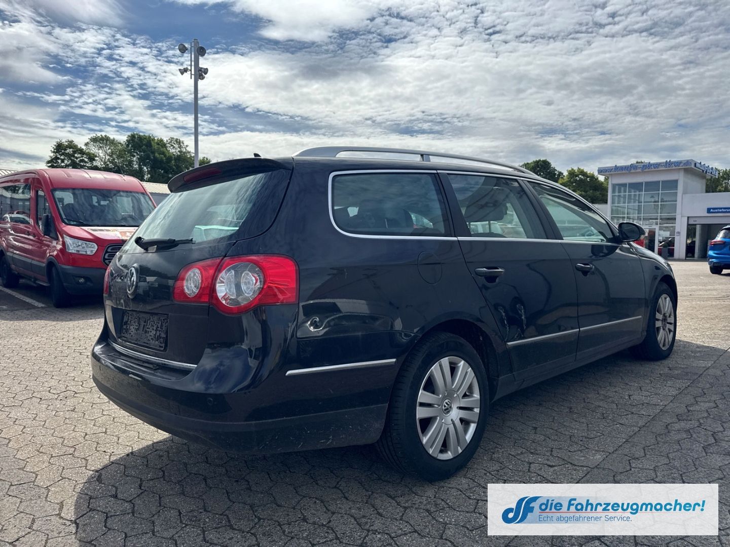 Fahrzeugabbildung Volkswagen Passat Variant Highline Navi Leder *EXPORT