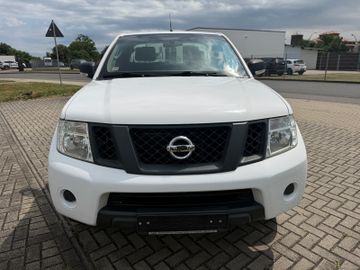 Nissan Navara - 2