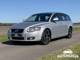 Volvo V50 2.0 Business Pro Edition NAVI|LEDER|TREKHAAK - gebrauchte Volvo V50 aus dem Jahr 2011