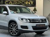 Volkswagen Tiguan 1.4 TSI DSG BlueMotion/Anh./Bi-Xenon/BT - silberne Volkswagen Tiguan