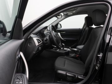 Fahrzeugabbildung BMW 116i Advantage Sitzhzg PDChint. Geschwindigkeit