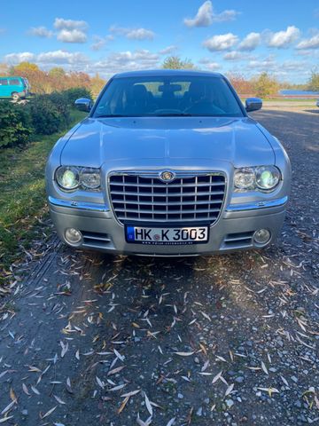 Chrysler 300C 2.7 V6 Autom. -