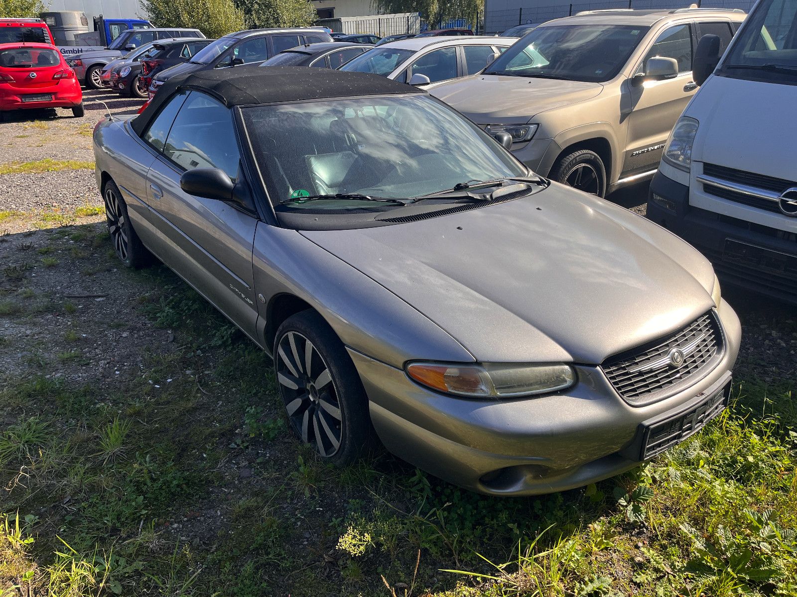 Fahrzeugabbildung Chrysler Stratus 2.5 LX Cabrio Auto