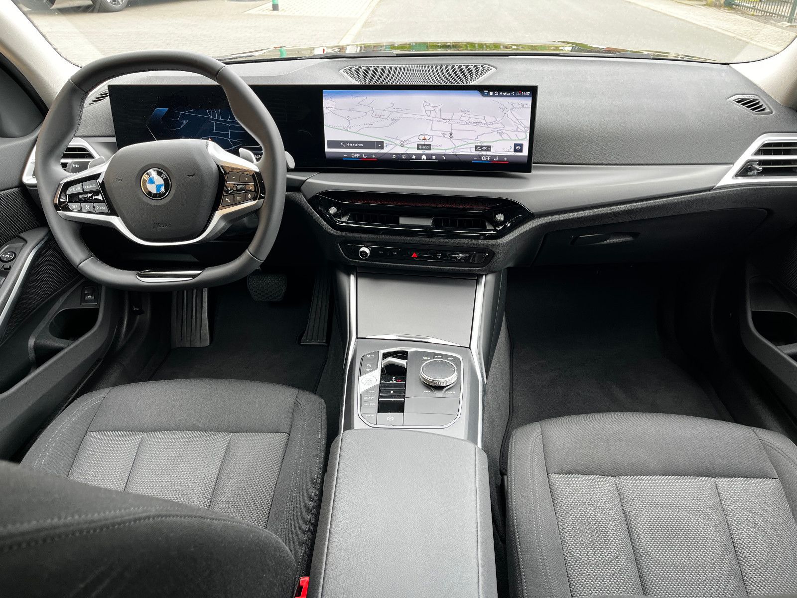 BMW 318i Touring Navi LED Shz Kamera foto 9