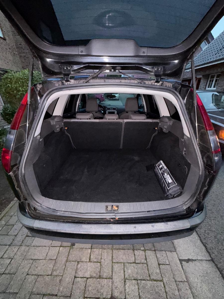 Ford Focus 2007 — photo 12