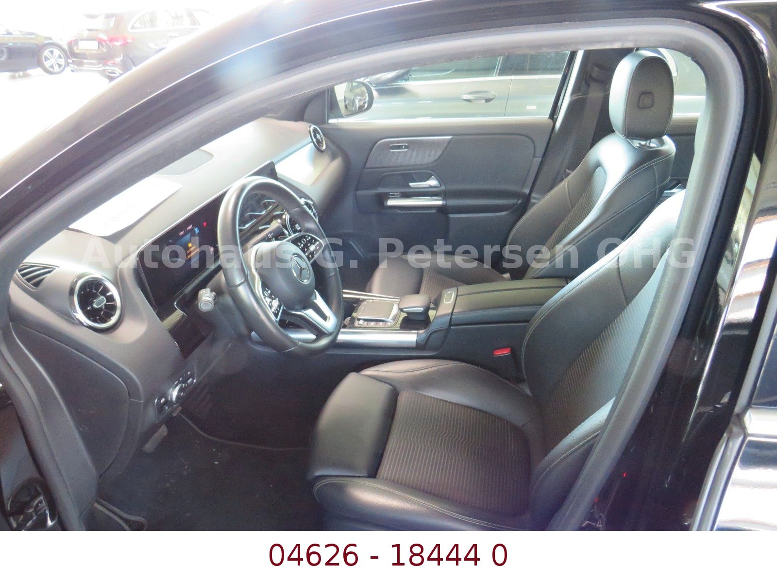 Fahrzeugabbildung Mercedes-Benz GLA 200*Kamera* LED*NAVi*Spiegel*18*SHZ*