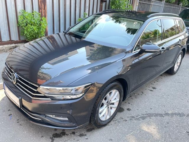 Passat Variant Business 1.5 TSI DSG LED NAV APP
