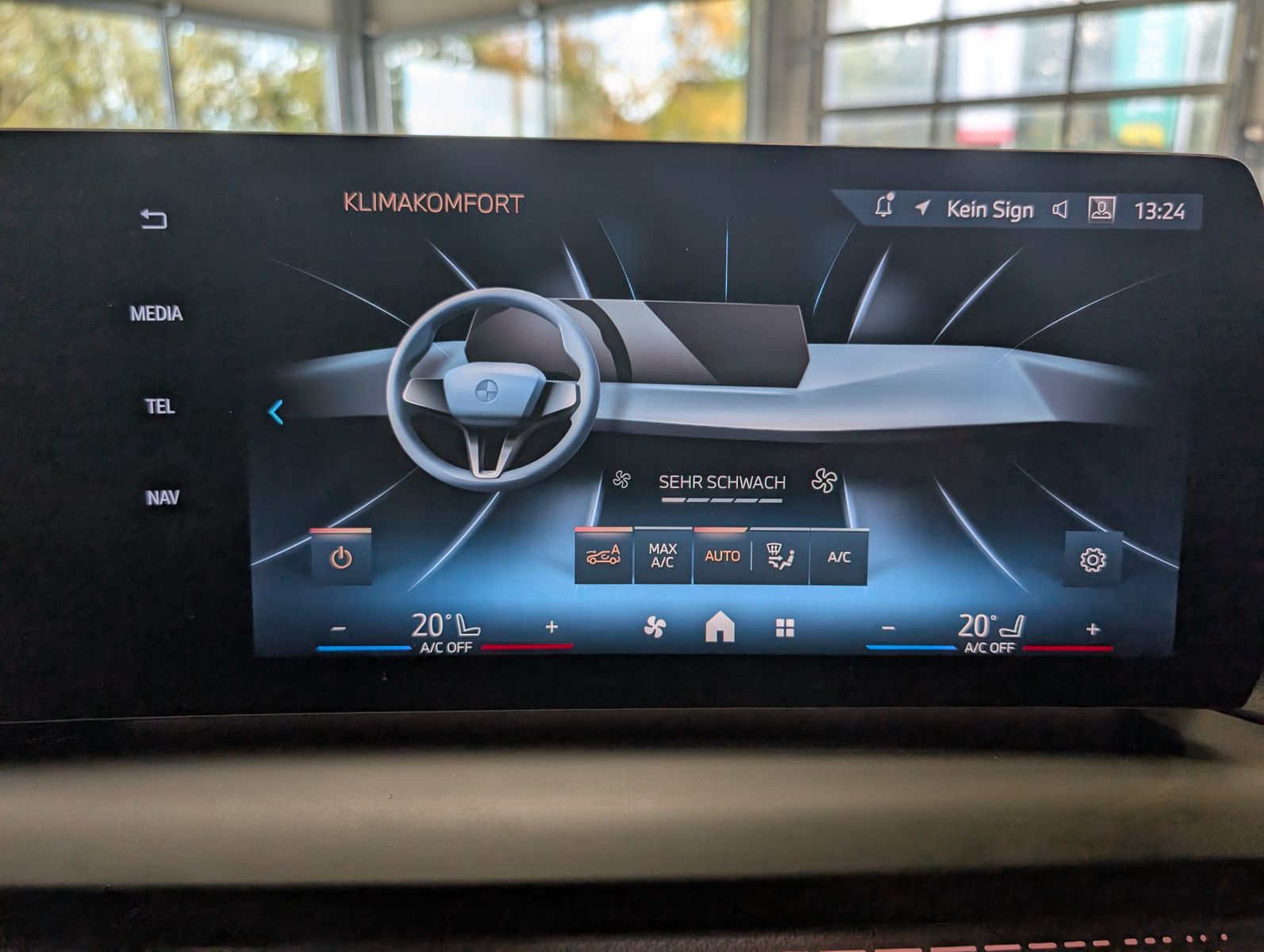 Fahrzeugabbildung BMW 118 d M-Sport Premium Ad-LED Cam Pano Alcan 18"