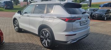 Bild 3 Mitsubishi Outlander 2.4L PHEV Intro Edition8Jahre Garantie