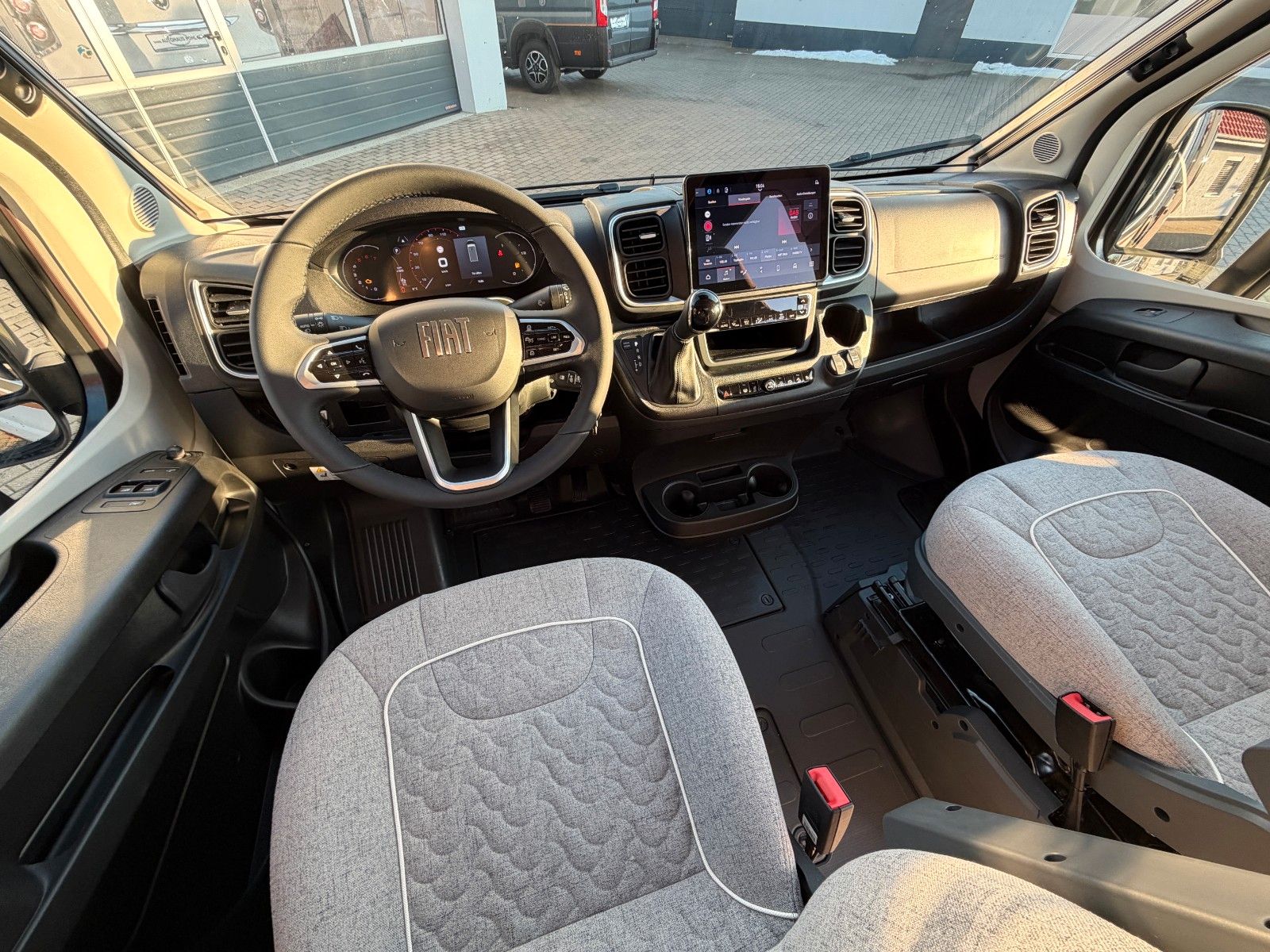 Fahrzeugabbildung Malibu Van Diversity Coupe 640 LE K Lucca MJ26