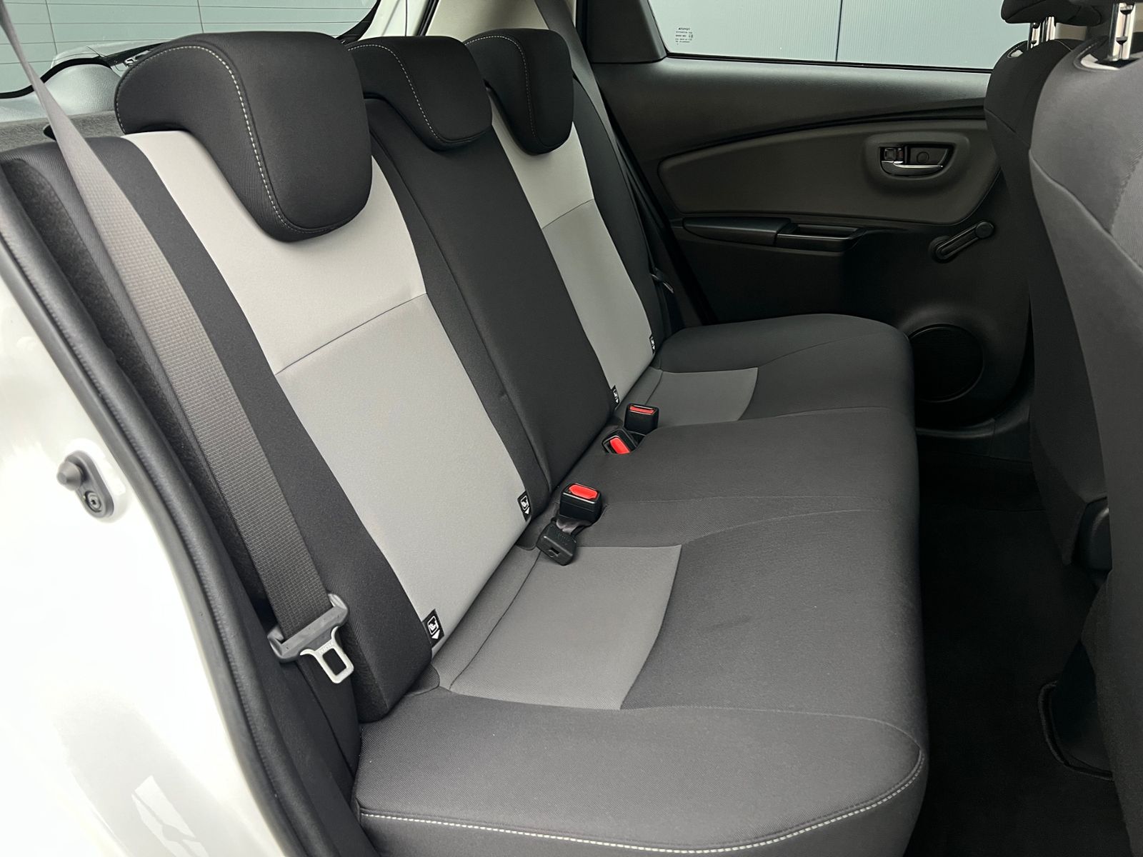 Fahrzeugabbildung Toyota Yaris 1.0 VVT-i Comfort *Klima, Kamera*