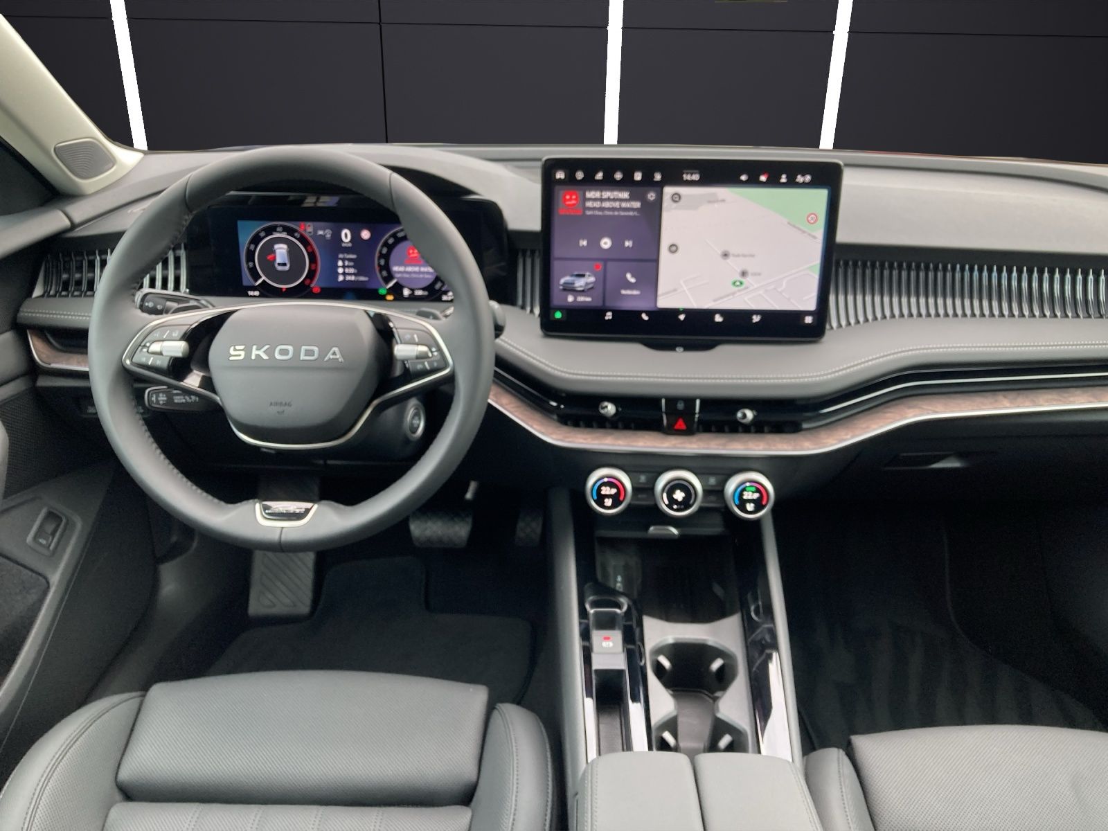 Fahrzeugabbildung SKODA Superb Combi L&K 2.0 TDI 142kW 4x4 L&K Matrix, S