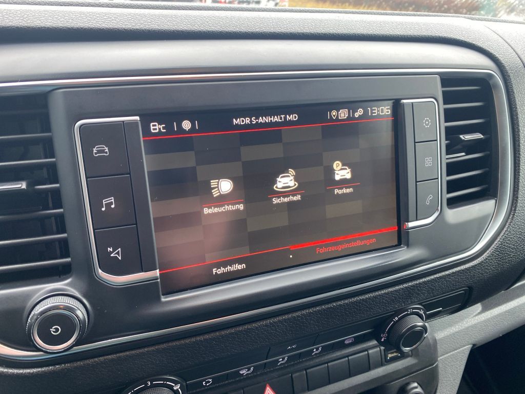 Fahrzeugabbildung Citroën Jumpy Variospace XL BlueHDi 120 Worker *6-Sitzer