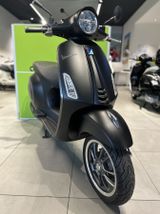 Vespa Primavera S 125 ABS LED USB MIA BLACK is MAGIC - VESPA PRIMAVERA 125