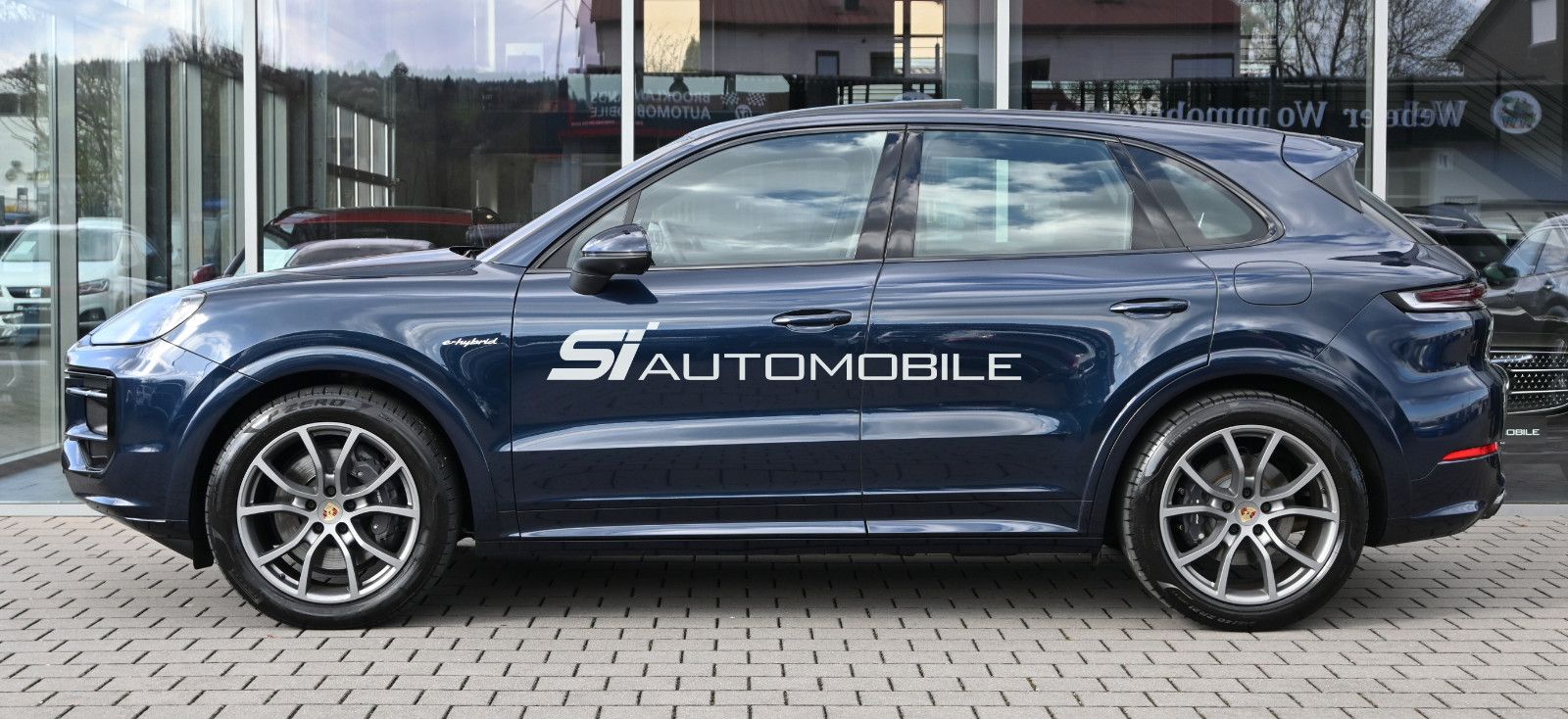 Fahrzeugabbildung Porsche Cayenne E-Hybrid SPORT DESIGN °UVP 156.695€°PDCC