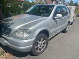 Mercedes-Benz Mercedes Ml 430, V8, Automatik - Mercedes-Benz ML 430 mit Benzin-Antrieb