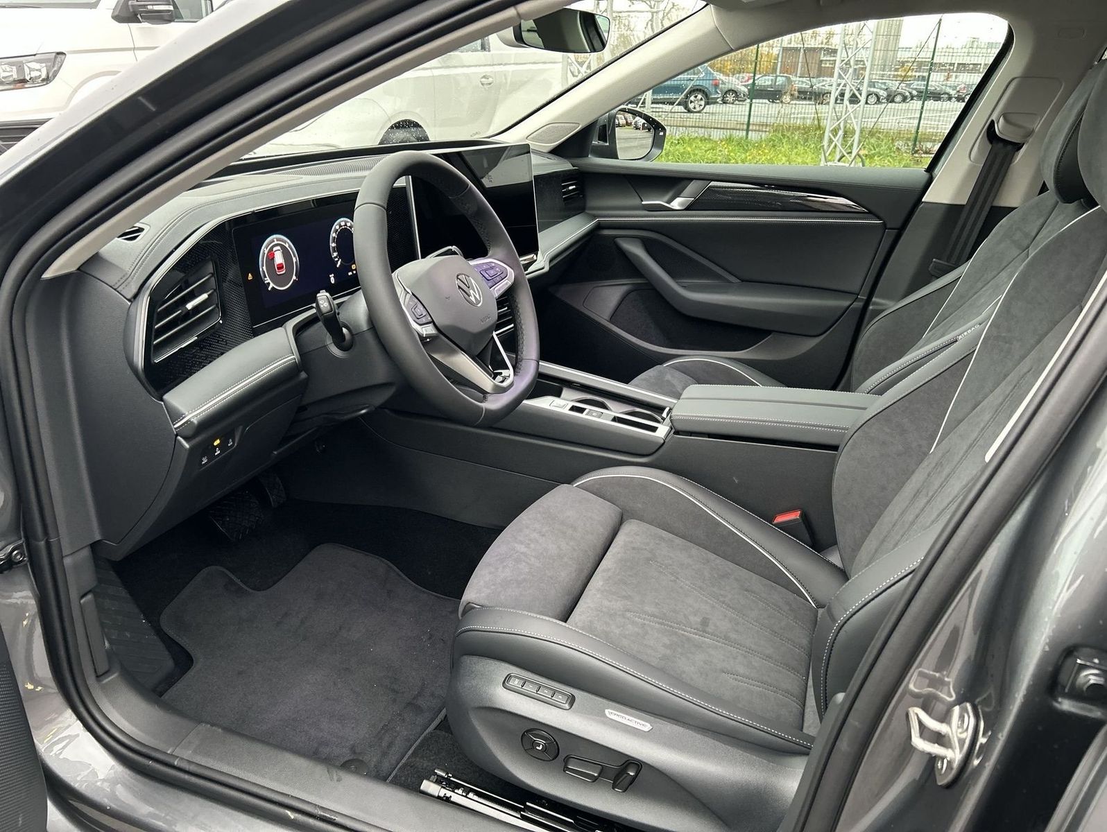 Volkswagen Passat - Bild 12