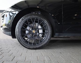 Porsche Macan - 4