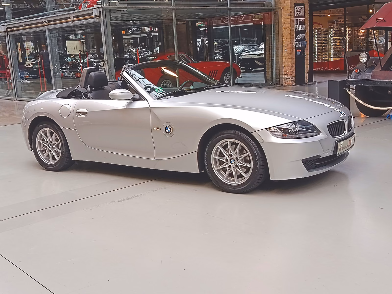 BMW Z4 Roadster 2.0iS - fast wie Jahreswagen!