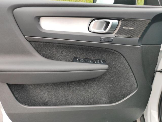 VOLVO XC 40 (Bild 16 von Array)