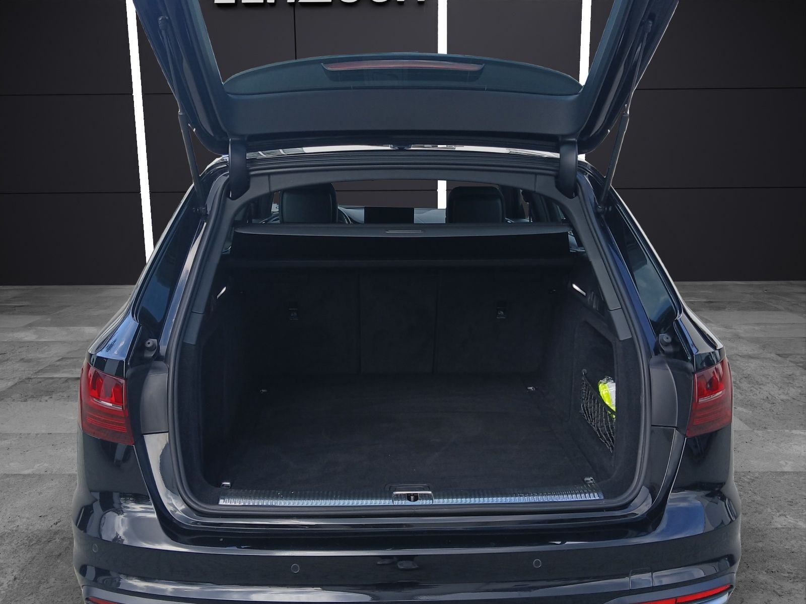 Fahrzeugabbildung Audi A4 Avant 35 TFSI advanced S-tronic LED Navi Lede