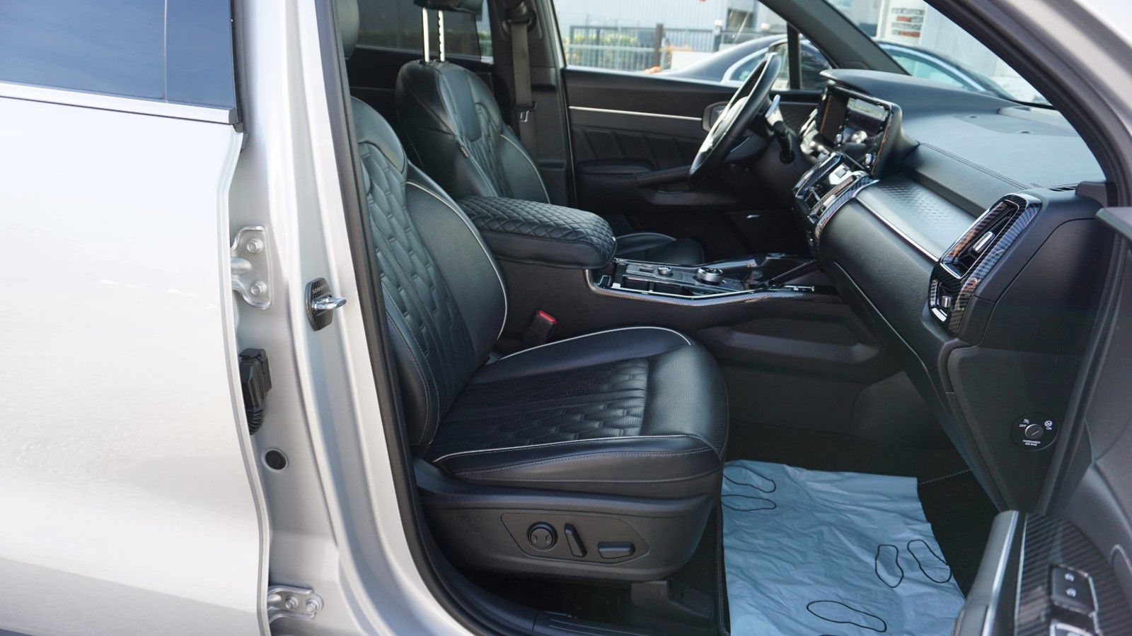 Fahrzeugabbildung Kia Sorento Platinum 4WD,Pano,Kamera,Navi,Leder,Bose
