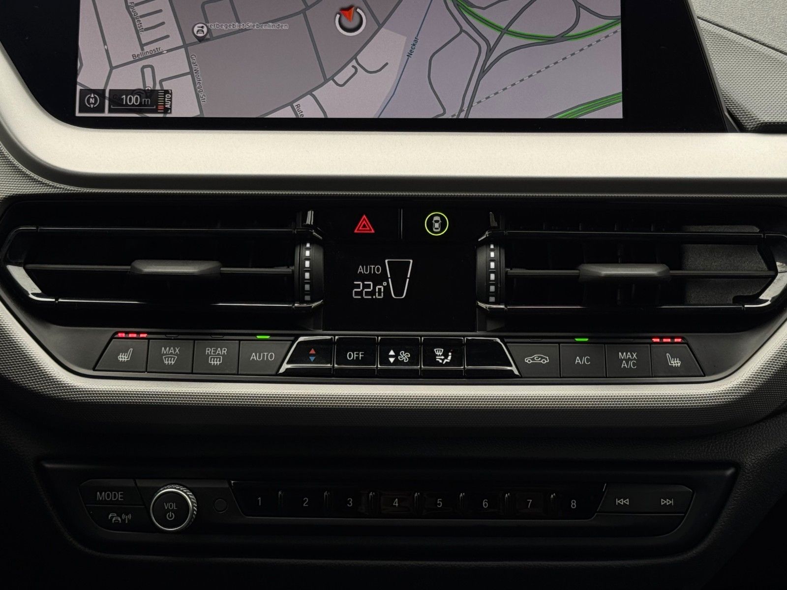 Fahrzeugabbildung BMW 116i Advantage CarPlay BT SHZ PDC Lim Temp LKAS