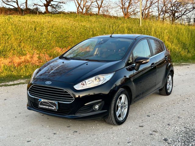 Ford Fiesta 1.2 60CV 5 porte Titanium neopatenta