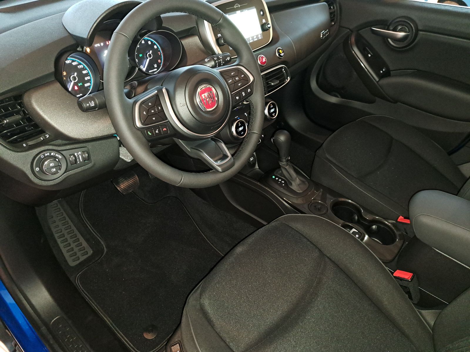 Fahrzeugabbildung Fiat 500X Dolcevita