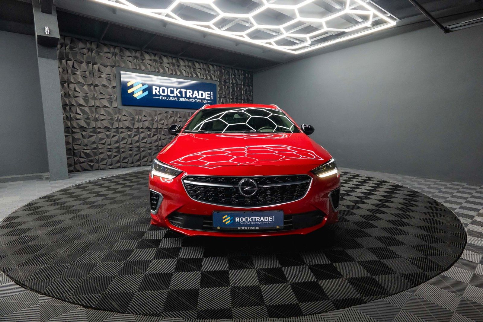 Fahrzeugabbildung Opel Insignia B Sports Tourer GSi 4x4 *ACC*LED*1.Hand