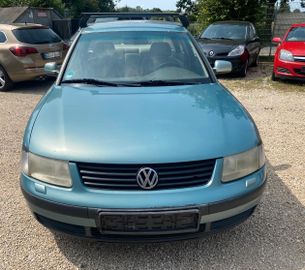 Bild 2 VW Passat 1.8 Lim. *KLIMAAUTO*TEILLEDER*EXPORT*
