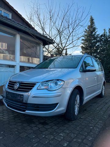 Volkswagen Touran Trend.1.4 *7Sitzer*Motor startet nicht